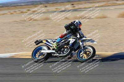 media/Jan-09-2022-SoCal Trackdays (Sun) [[2b1fec8404]]/Turn 8 (1045am)/